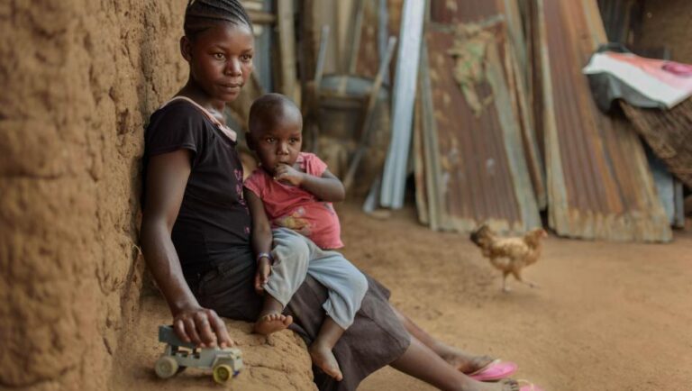 Read more about the article Yafahamu mambo 6 ya kumfundisha mtoto wako